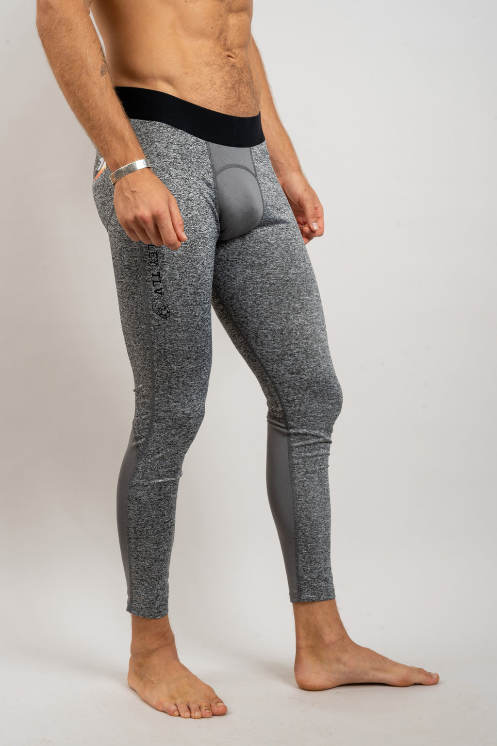 טיץ ארוך לגבר